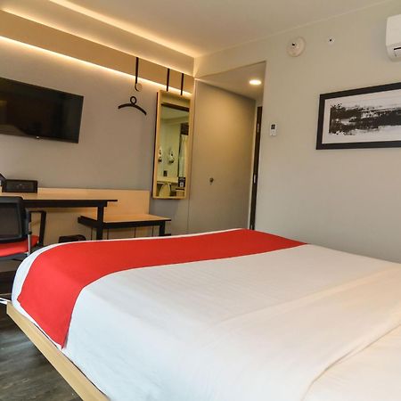 City Express Plus By Marriott Medellin Colombia Bagian luar foto