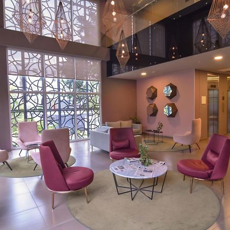 City Express Plus By Marriott Medellin Colombia Bagian luar foto