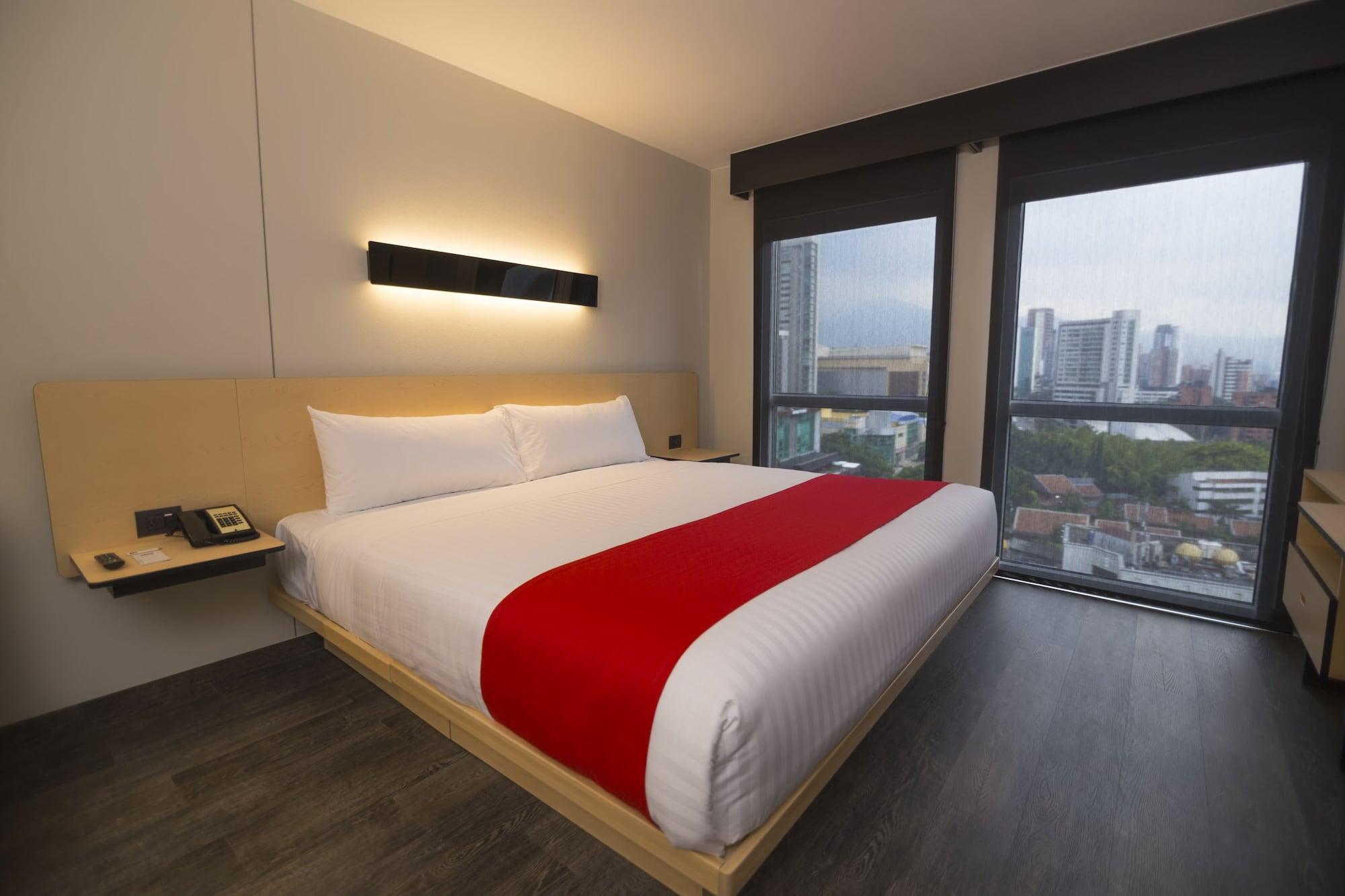 City Express Plus By Marriott Medellin Colombia Bagian luar foto