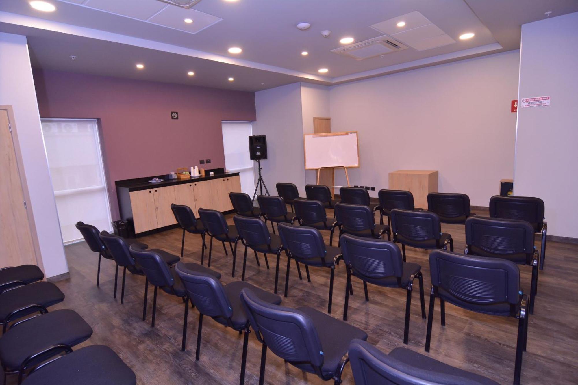 City Express Plus By Marriott Medellin Colombia Bagian luar foto