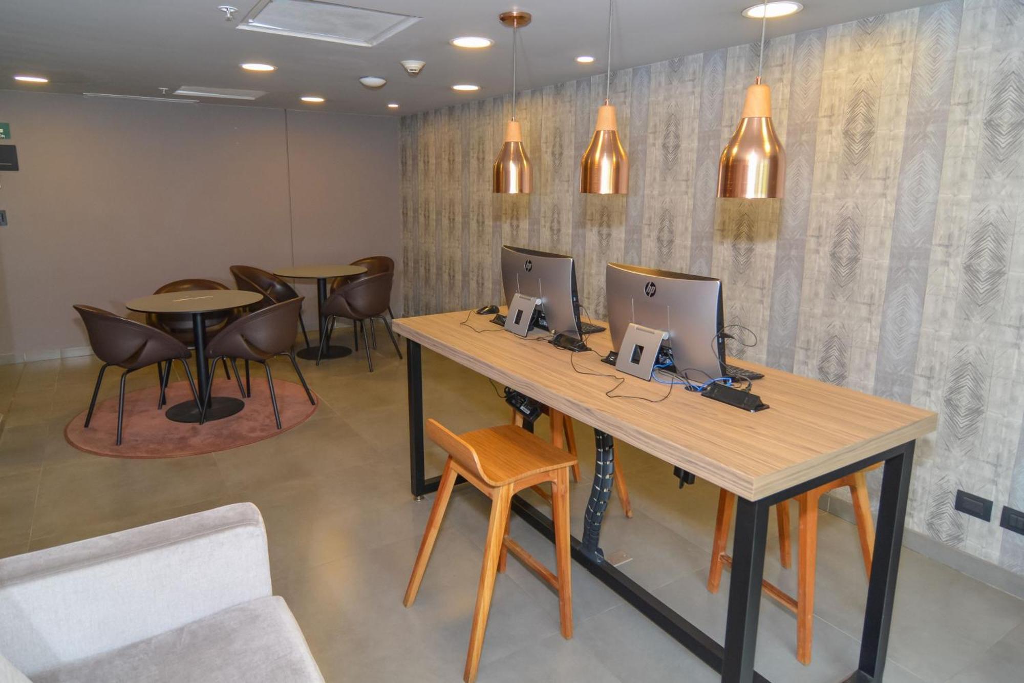 City Express Plus By Marriott Medellin Colombia Bagian luar foto