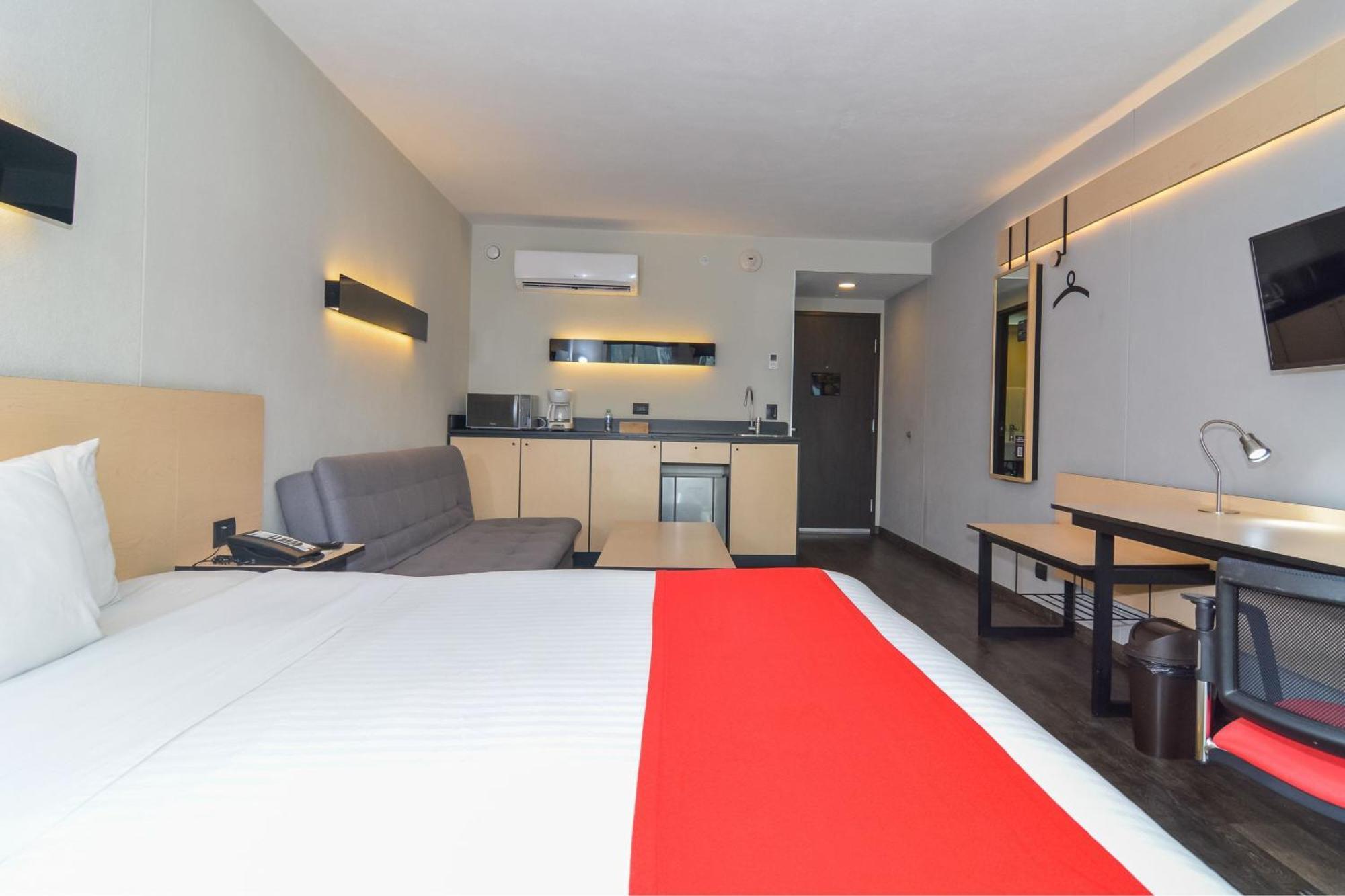 City Express Plus By Marriott Medellin Colombia Bagian luar foto
