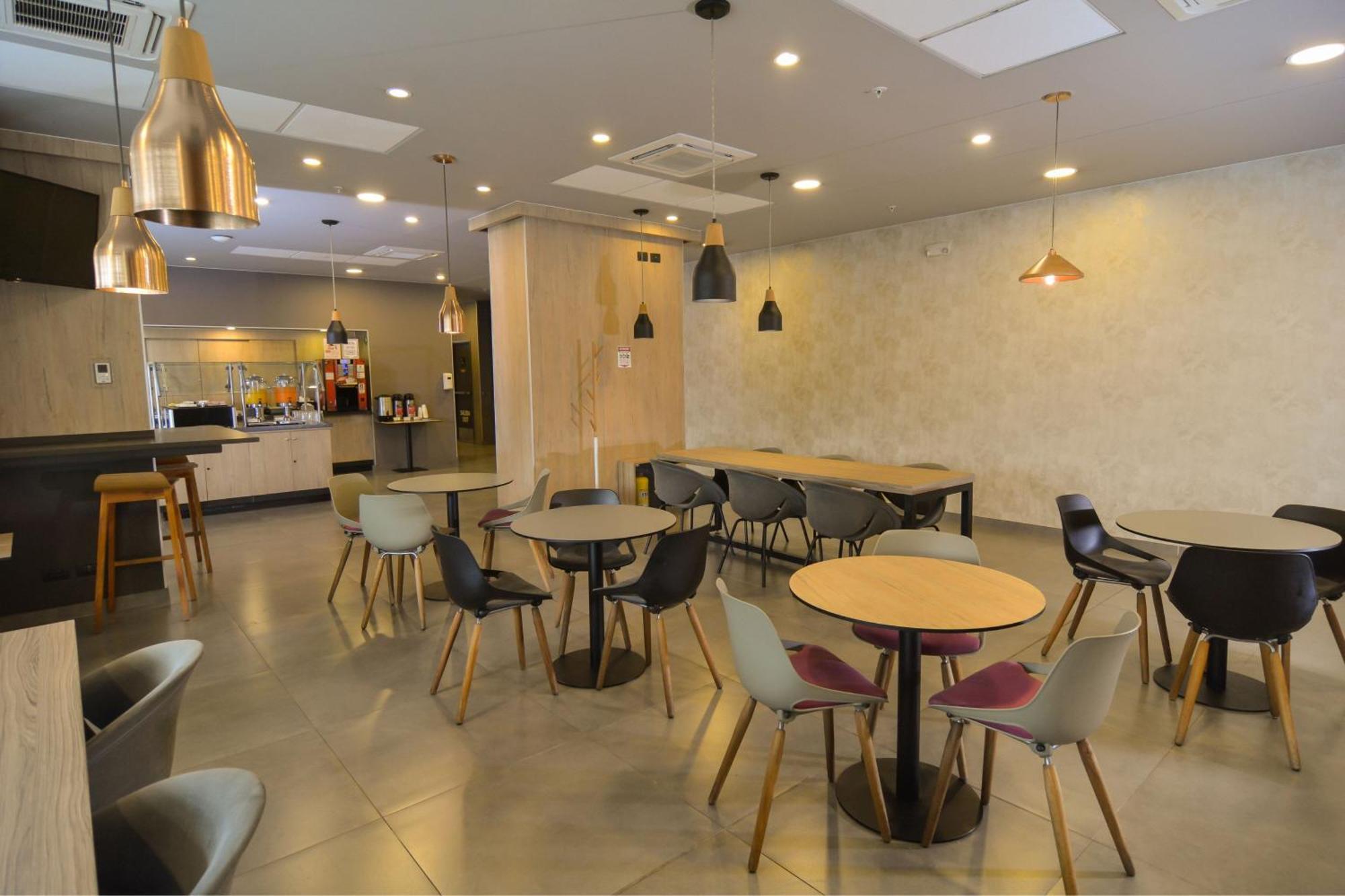 City Express Plus By Marriott Medellin Colombia Bagian luar foto